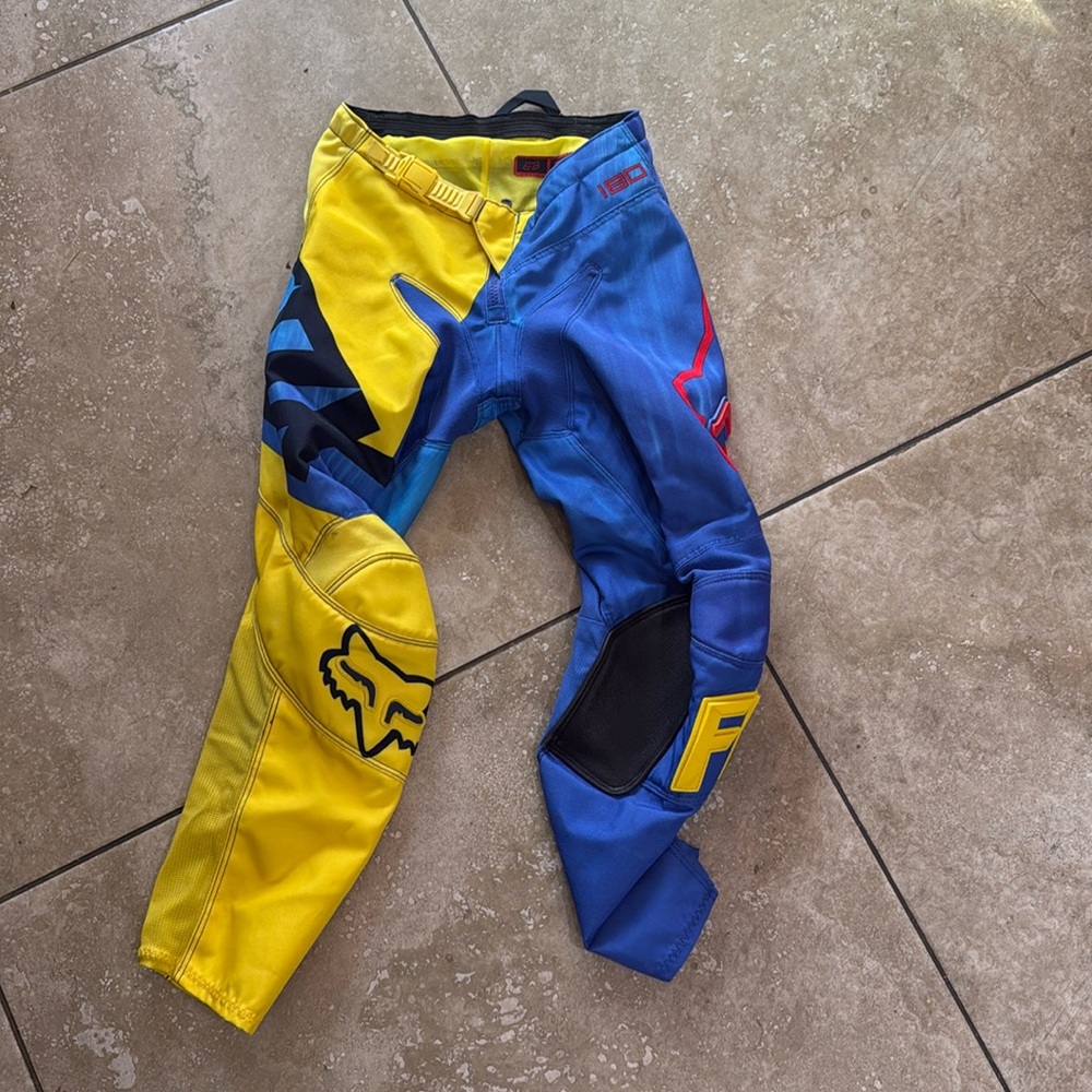 Like new Fox dirt bike pants size 8/24